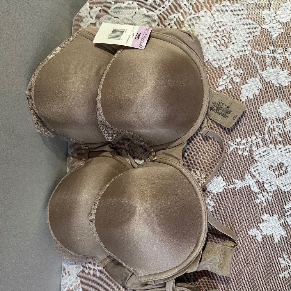 NWT 2 Lily of France 38D T-Shirt Bra‎ Beige Full Coverage Underwire Adjustable